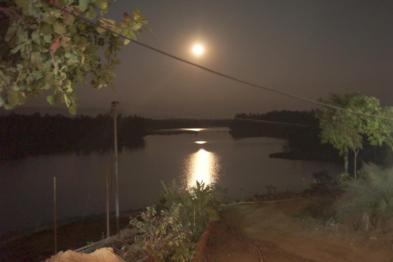 Kudal  Sona Villa, The Lake Chalet מראה חיצוני תמונה